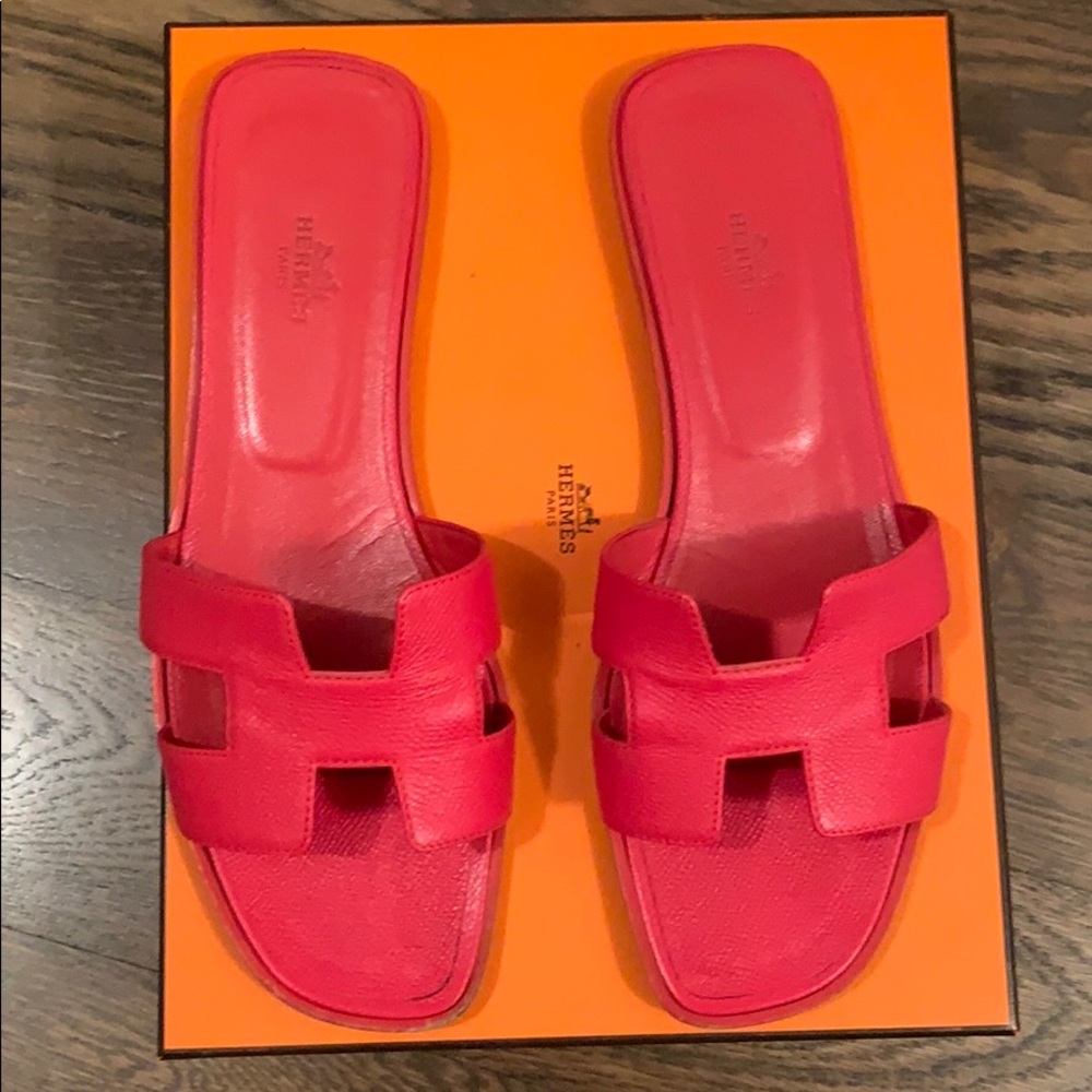 Hermès Oran slides